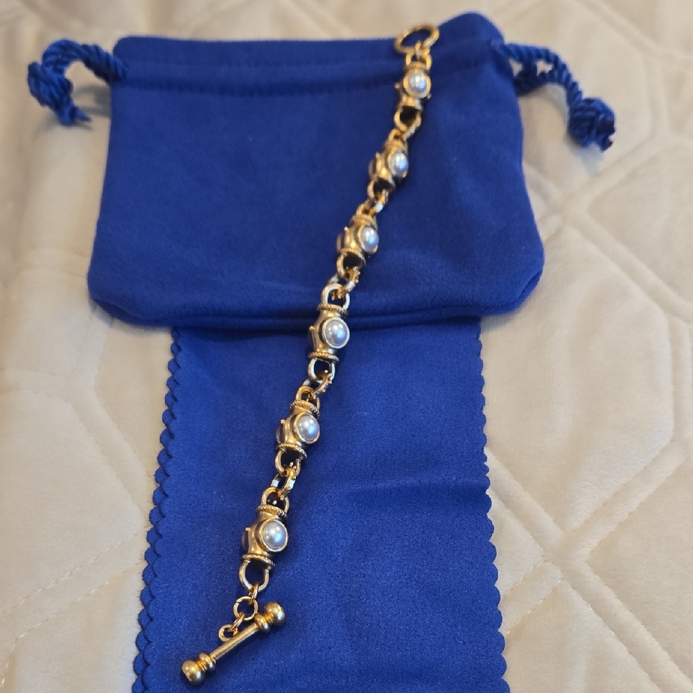 Elegant Gold and Pearl Bracelet. Pearl Ring And Necklace Seperately - Picture 3 of 6